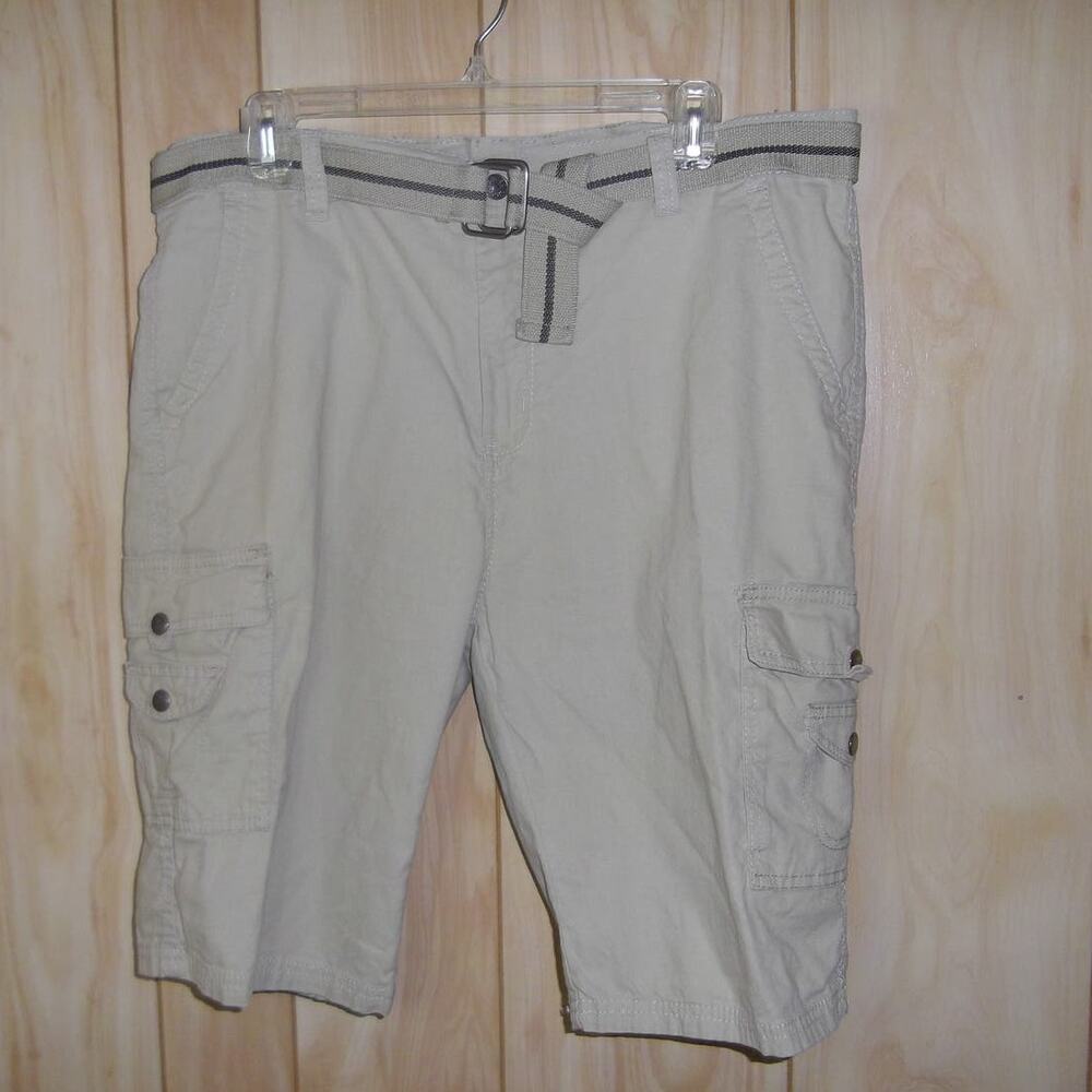 Swiss Cross Original Trailblazer Khaki Men Cargo Knee Length Shorts 36